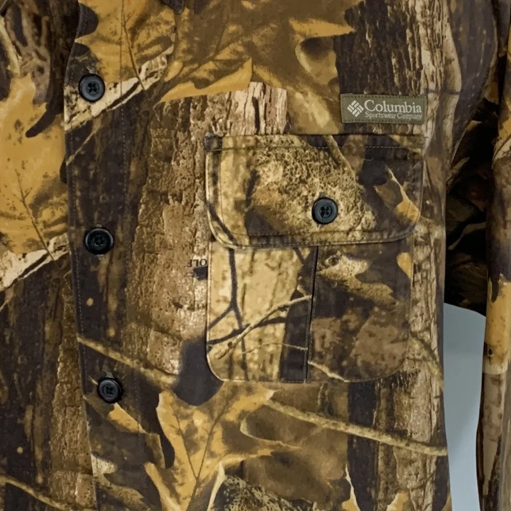 Columbia long sleeve button down collar camo shirt. M - Picture 4 of 7